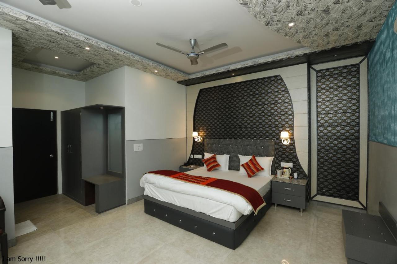 The Park Presidency Hotel Барели Экстерьер фото